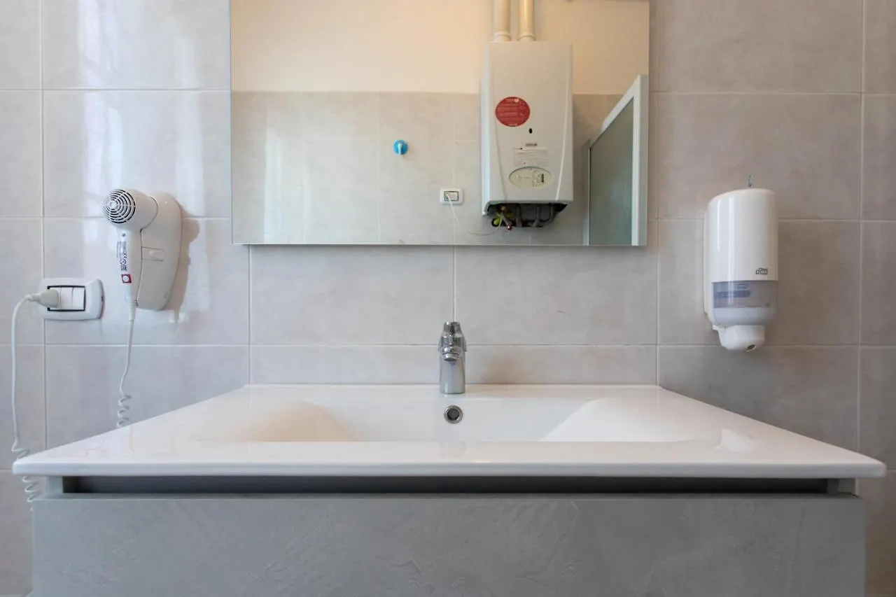 15 - Tourist House Bologna Primaticcio - Self Check-In Apartment 0*,  Italy